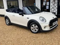 Używany Mini Cooper Cabriolet Classic 136 KM (100 kW) 2019 Biały Kabriolet