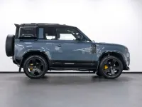 Usado Land Rover Defender SE Dynamic 2022 Azul SUV