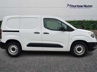 Used Vauxhall Combo 100 kW (136 HP) 2025 White MPV