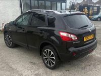 Used Nissan Qashqai N-TEC 141 HP (103 kW) 2012 Black SUV