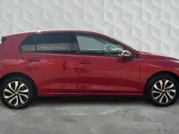 Second-hand VW Golf VIII Active 2022 Roșu Hatchback