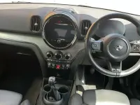 Usado Mini Cooper Countryman Exclusive 134 CV (98 kW) 2021 Plateado SUV