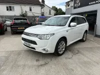 Used Mitsubishi Outlander P-HEV 2015 White Estate