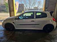 Used Renault Clio II 197 HP (144 kW) 2008 White Hatchback