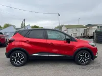 Used Renault Captur Iconic 90 HP (66 kW) 2019 Red/black SUV