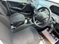 Used Peugeot 208 Active 2018 White Hatchback