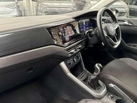 Second-hand VW Polo Life 95 CP (69 kW) 2024 Gri Hatchback