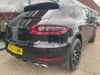 Used Porsche Macan 258 HP (189 kW) 2015 Black SUV