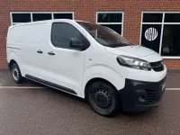 Used Vauxhall Vivaro S 145 HP (106 kW) 2022 White MPV