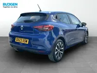 Used Renault Clio Evolution 90 HP (66 kW) 2023 Blue Hatchback