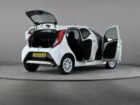 Used Toyota Aygo X-play 72 HP (52 kW) 2020 White Hatchback