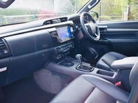 Used Toyota HiLux 201 HP (147 kW) 2025 Grey Pickup