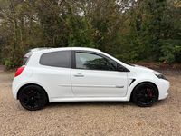 Used Renault Clio II 200 HP (147 kW) 2011 White Hatchback