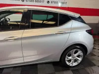 Used Vauxhall Astra SRi 150 HP (110 kW) 2018 Silver Hatchback
