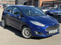 Second-hand Ford Fiesta Titanium 100 CP (73 kW) 2014 Albastru Hatchback