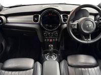 Usado Mini Cooper S Exclusive 176 HP (129 kW) 2023 Branco Citadino