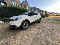 Used Renault Captur Dynamique 120 HP (88 kW) 2016 Black/white SUV