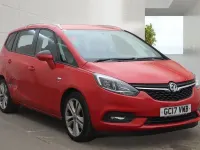 Second-hand Vauxhall Zafira SRi 2017 Roșu Monovolum