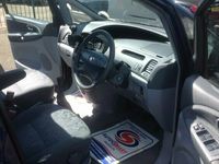 used Toyota Previa 2.0