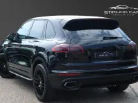 Used Porsche Cayenne 262 HP (192 kW) 2015 Black SUV