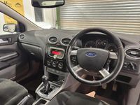 Used Ford Focus Ghia 2007 Blue Hatchback