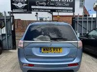 Used Mitsubishi Outlander P-HEV 200 HP (147 kW) 2015 Blue Estate