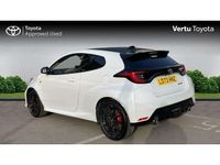 Used Toyota Yaris 257 HP (189 kW) 2023 White Hatchback