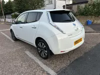 Used Nissan Leaf Tekna 80 kW (109 HP) 2016 White Hatchback