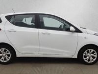 Used Hyundai i10 SE 87 HP (63 kW) 2017 White Hatchback