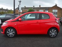 Used Peugeot 108 Active 68 HP (50 kW) 2015 Red Hatchback