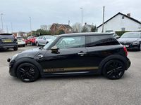Used Mini ONE Hatch 102 HP (75 kW) 2017 Black Hatchback
