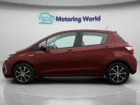 Second-hand Toyota Yaris Hybrid 100 CP (73 kW) 2019 Roșu Hatchback