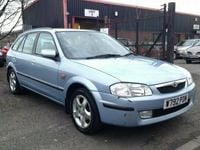 Begagnad Mazda 323 2000 Sedan