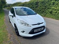 Used Ford Fiesta Metall 2012 White Hatchback