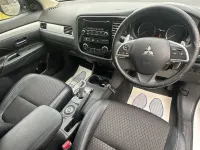 Used Mitsubishi Outlander P-HEV 200 HP (147 kW) 2015 White Estate