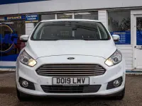 Used Ford S-MAX Zetec 165 HP (121 kW) 2019 White MPV