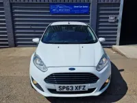 Used Ford Fiesta Zetec 2013 White Hatchback