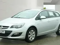 Used Vauxhall Astra Design Edition 110 HP (80 kW) 2016 Silver Estate