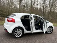 Used Kia Rio 85 HP (62 kW) 2014 White Hatchback