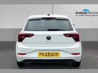 Begagnad VW Polo Life 95 HK (69 kW) 2023 Vit Halvkombi