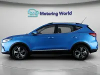 Käytetty MG ZS Excite 106 HP (77 kW) 2023 Sininen Katumaasturi