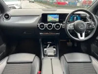 Käytetty Mercedes B200 163 HP (119 kW) 2020 Punainen Tila-auto