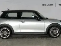 Used Mini Cooper S Hatch 201 HP (147 kW) 2024 Silver Hatchback