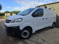 Used Vauxhall Vivaro 100 kW (136 HP) 2022 White MPV