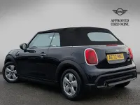 Begagnad Mini Cooper Cabriolet Classic 2022 Svart Cab
