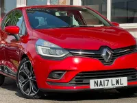 Used Renault Clio IV Dynamique 120 HP (88 kW) 2017 Red Hatchback