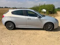 Used Alfa Romeo Giulietta 147 HP (108 kW) 2014 White Hatchback