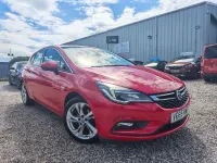 Used Vauxhall Astra SRi 150 HP (110 kW) 2015 Red Hatchback