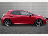 Used Toyota Corolla 122 HP (89 kW) 2019 Red Hatchback