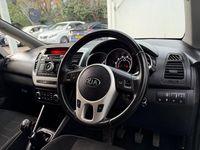 Used Kia Venga 89 HP (65 kW) 2015 Silver Hatchback